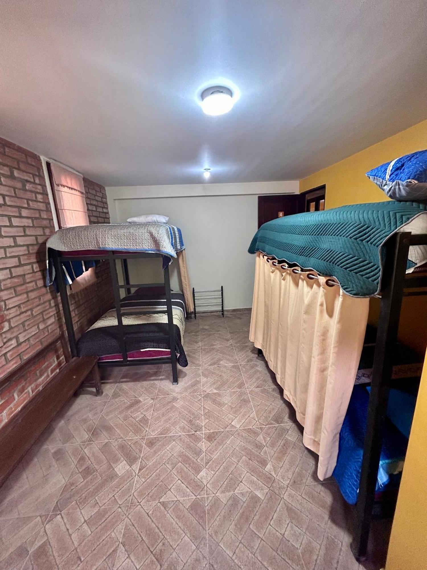 Villa Camila Hostel Coroico Exterior photo